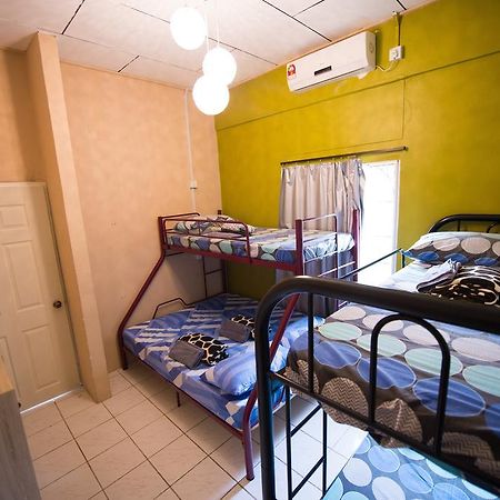 Kemaman Lodge & Cafe Chukai エクステリア 写真