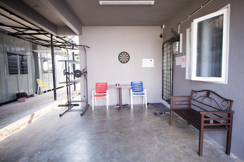 Kemaman Lodge & Cafe Chukai エクステリア 写真