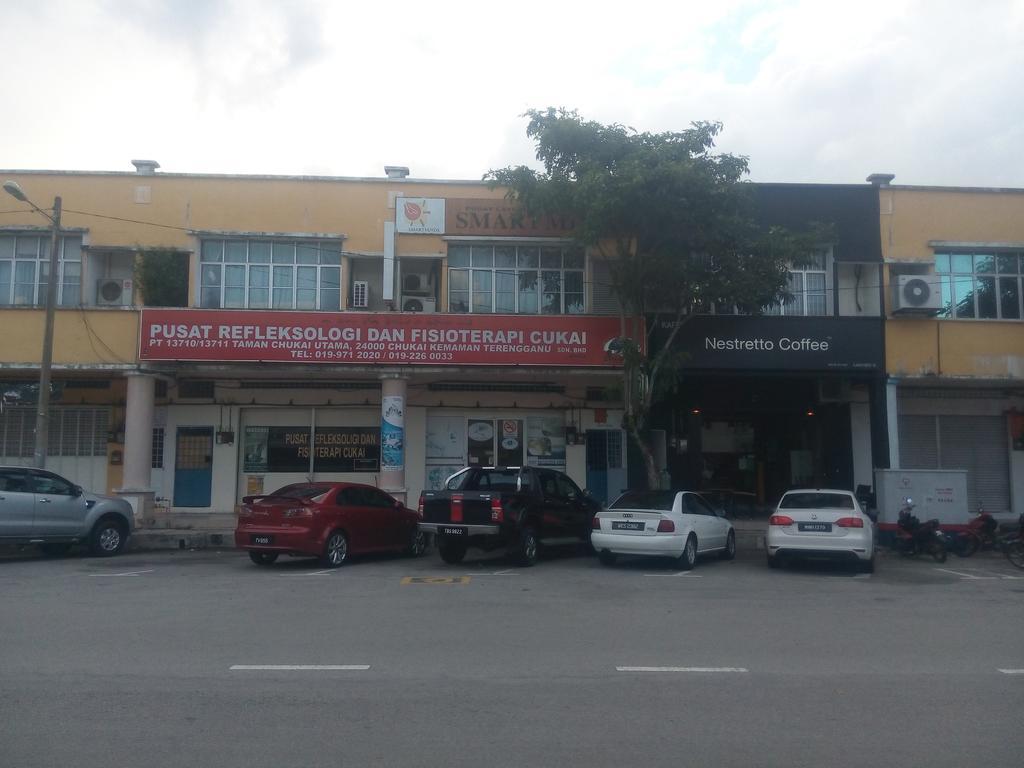 Kemaman Lodge & Cafe Chukai エクステリア 写真